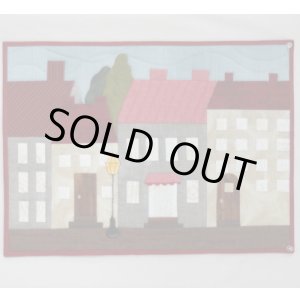 画像: 赤い屋根の街