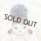 画像: お団子ヘアゆとちゃん（グレーヘア・赤いイアリング）・完成品