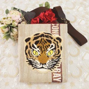 画像: とらきちのポシェット（ゴールド）　完成品