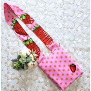 画像: イチゴのポシェット（ピンク）　完成品