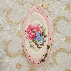 画像: キット見本・バラのポーチ