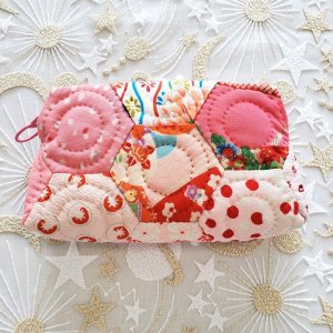 画像: 古布のポーチ(ピンク)完成品