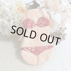 画像: ビキニのポーチ（英字レッド）　完成品