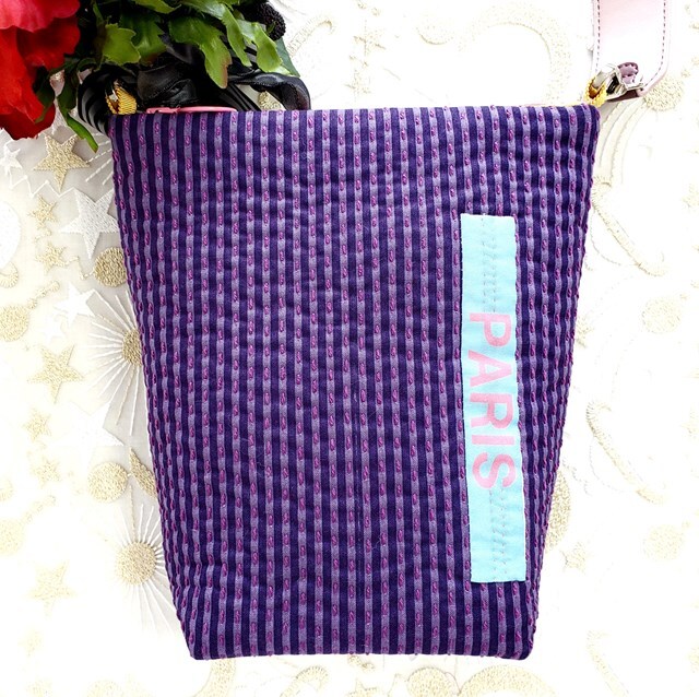 画像: ポップガールのコラージュポシェット・完成品