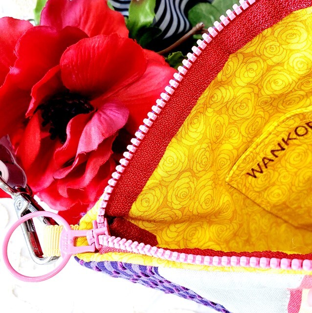 画像: ポップガールのコラージュポシェット・完成品