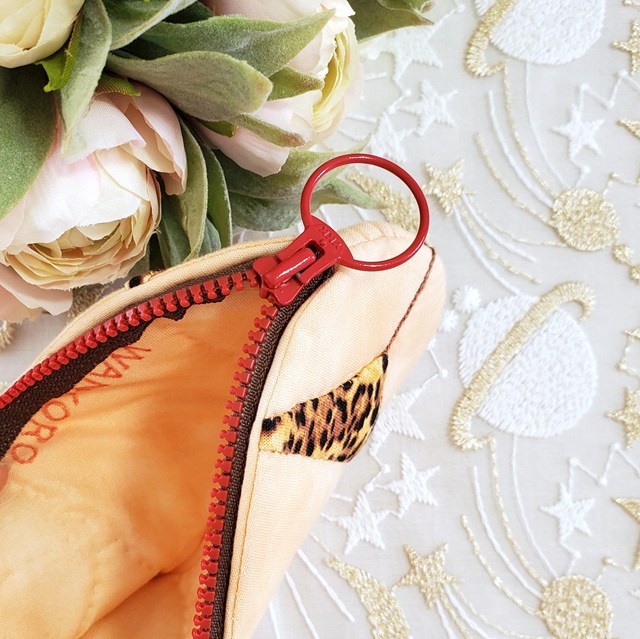 画像: キット見本・ビキニのポーチ（ヒョウ）