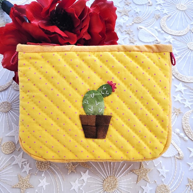 画像: キット見本・さわりたいにゃんこのポーチ