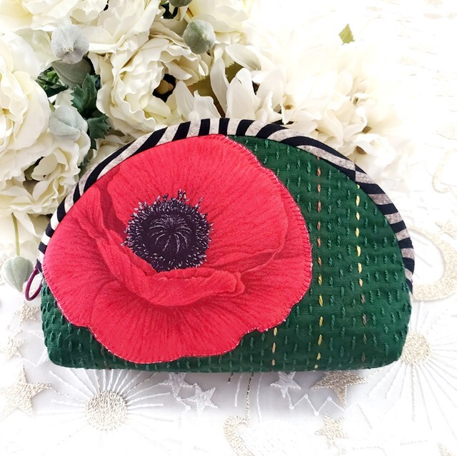 画像1: ザグザグステッチのポーチ（ポピー・グリーン）・完成品