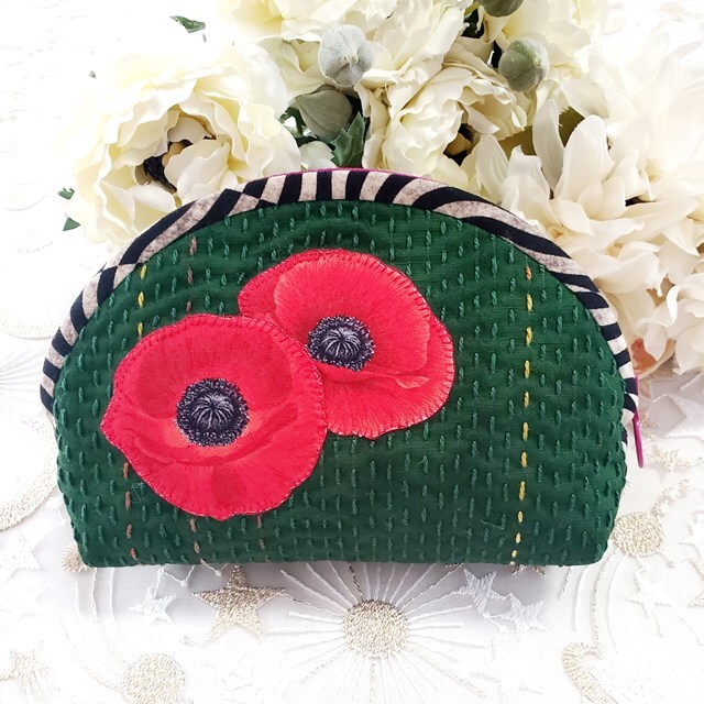 画像: ザグザグステッチのポーチ(ポピー・グリーン)・完成品