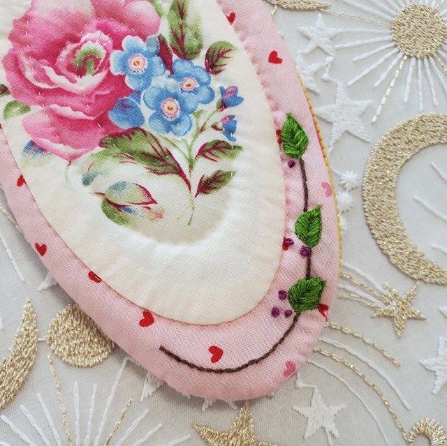 画像: キット見本・バラのポーチ