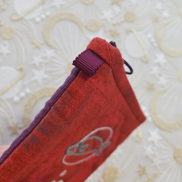 画像: キット見本・ワッペンにゃんこのポーチ（美味しいディナー）