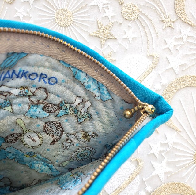 画像: キット見本・モンステラのポーチ（マリンブルー）