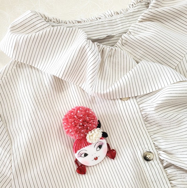 画像: お団子ヘアゆとちゃん（ピンクヘア・赤いハートのイアリング）・完成品