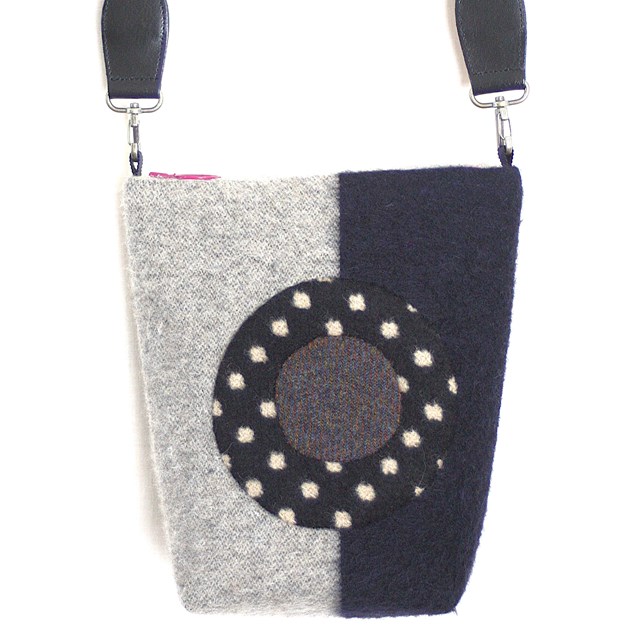 画像1: 大きなドットのポシェット（ベージュ）